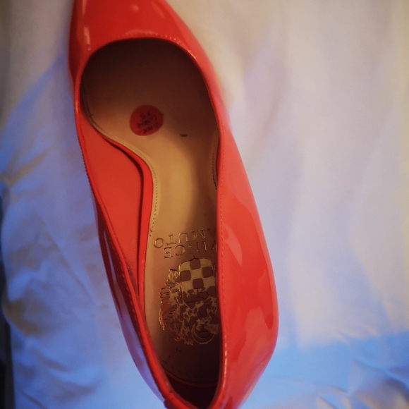 Vince Camuto Leather Upper Coral pumps Shoes - Picture 2 of 11